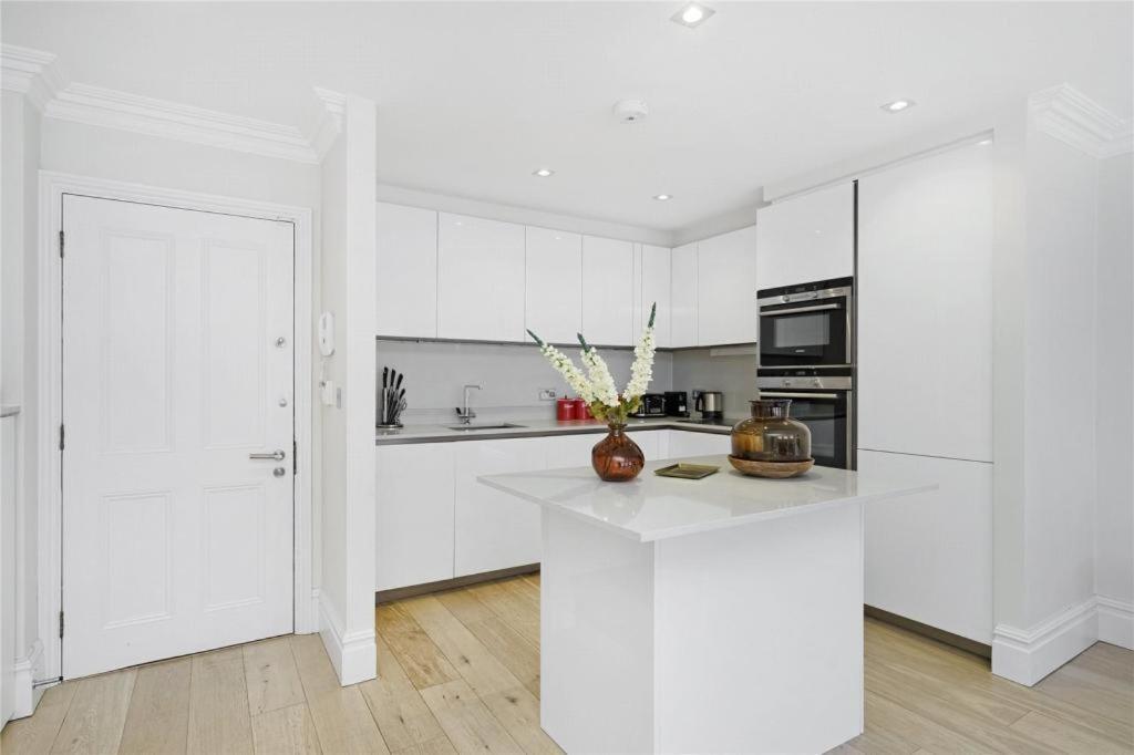 Апартаменты Stunning 2 Bed - Bond Street And Selfridges! Лондон Экстерьер фото